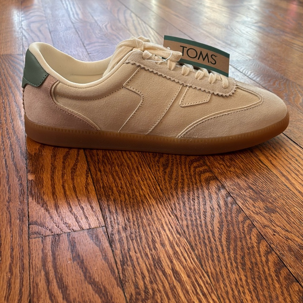 TOMS Women's Beige Suede Sneakers with Green Heel Accent